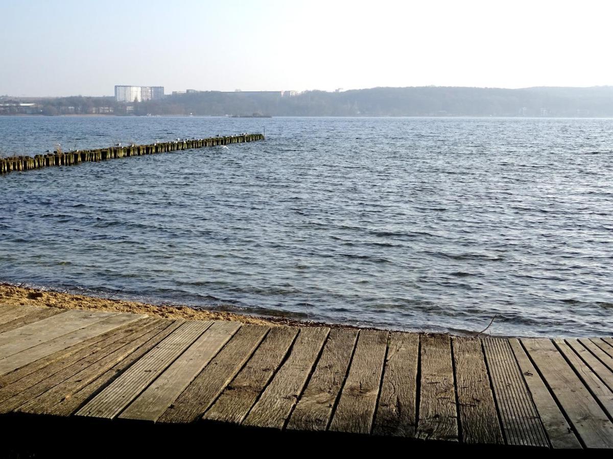 Neubrandenburg-Wasser,Natur,Zentrum,Ladestation für E-Autos Exterior foto