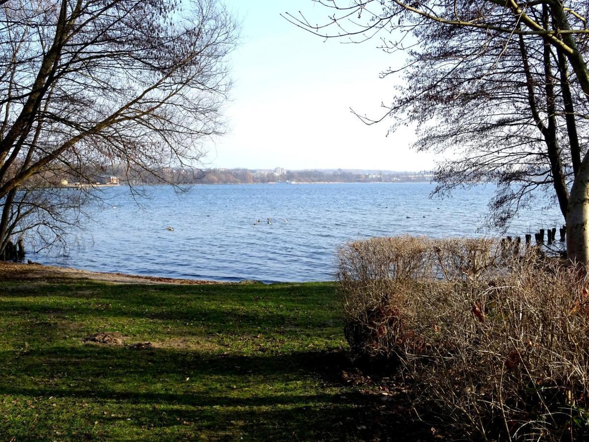 Neubrandenburg-Wasser,Natur,Zentrum,Ladestation für E-Autos Exterior foto