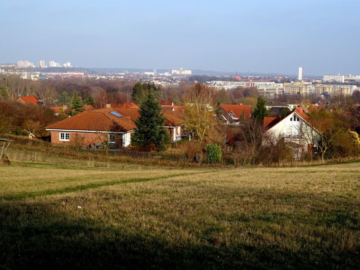 Neubrandenburg-Wasser,Natur,Zentrum,Ladestation für E-Autos Exterior foto